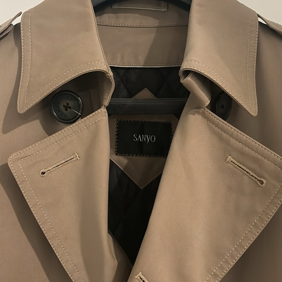 Sanyo Men's Khaki Trench Coat (38R) - Picture 3 of 6